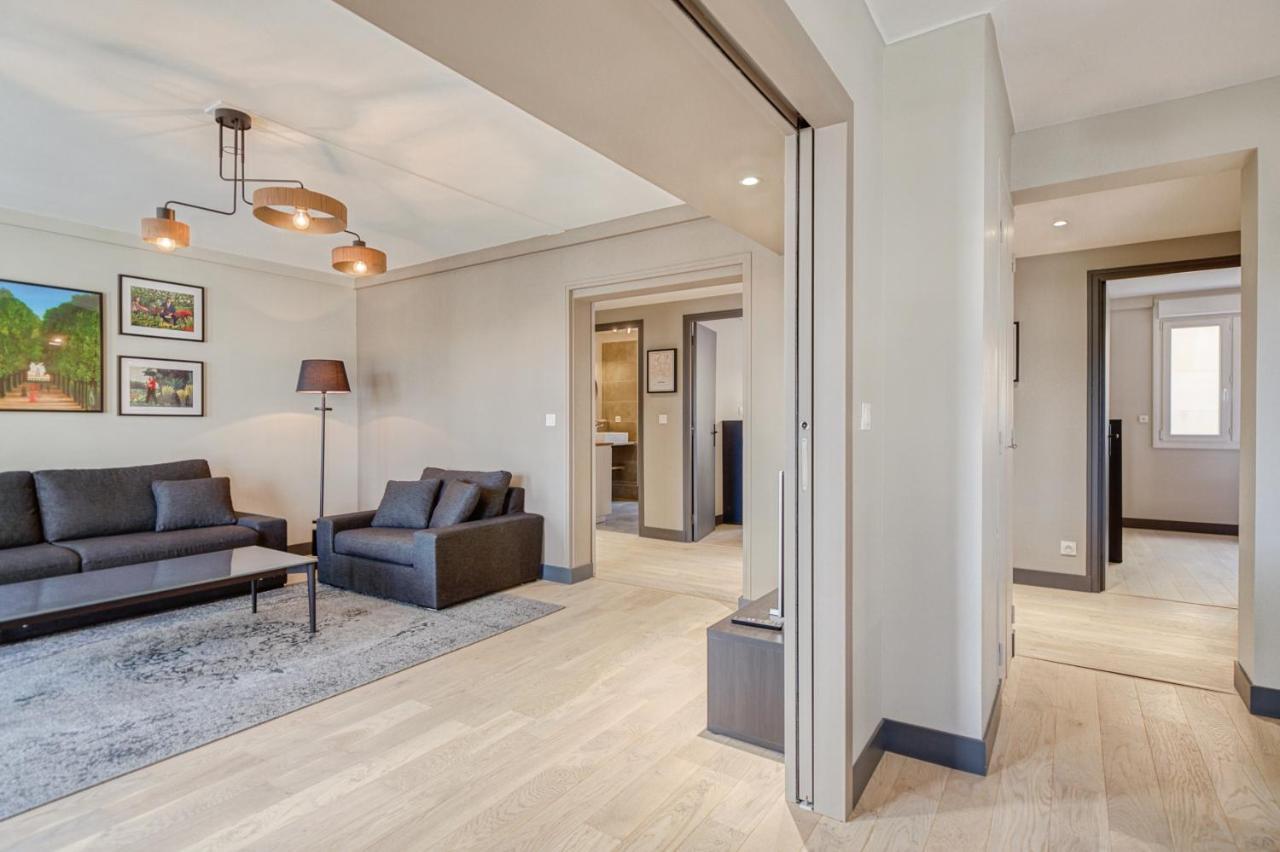 Le Gambetta - T3 Standing Avec Parking, Wifi, Netflix Apartment Laval  Exterior foto